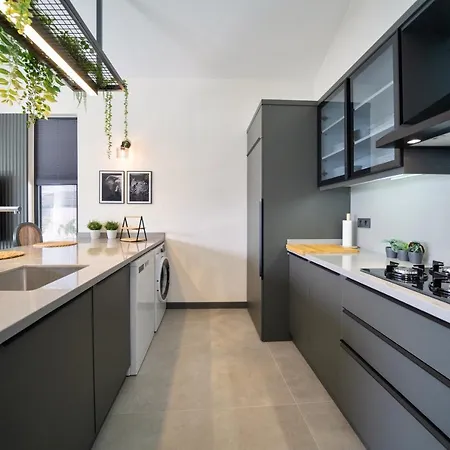 Oxy Private Pools & Seaview & Heated Indoor Pool Villa *